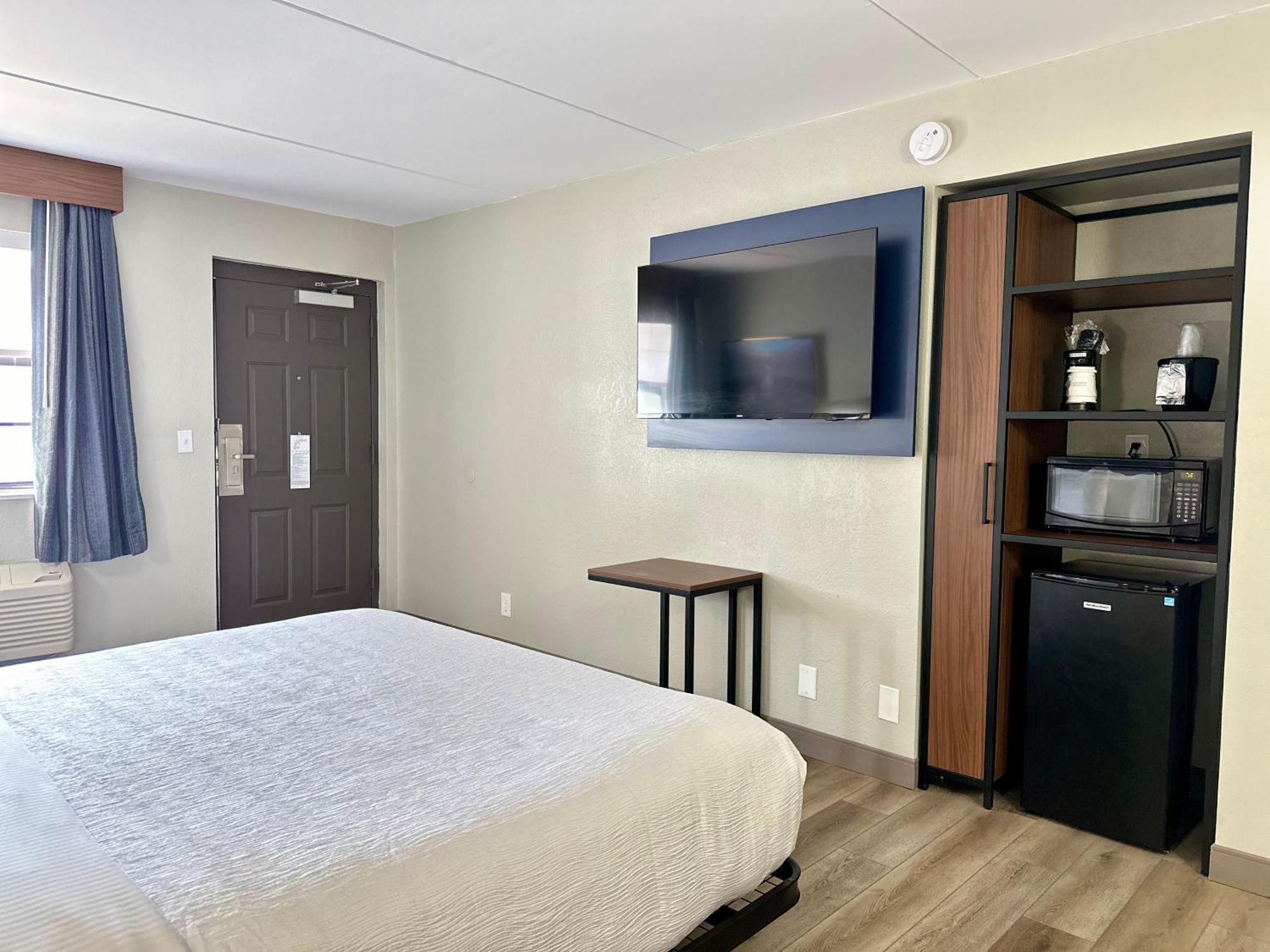 La Quinta Inn By Wyndham Huntsville Research Park Buitenkant foto