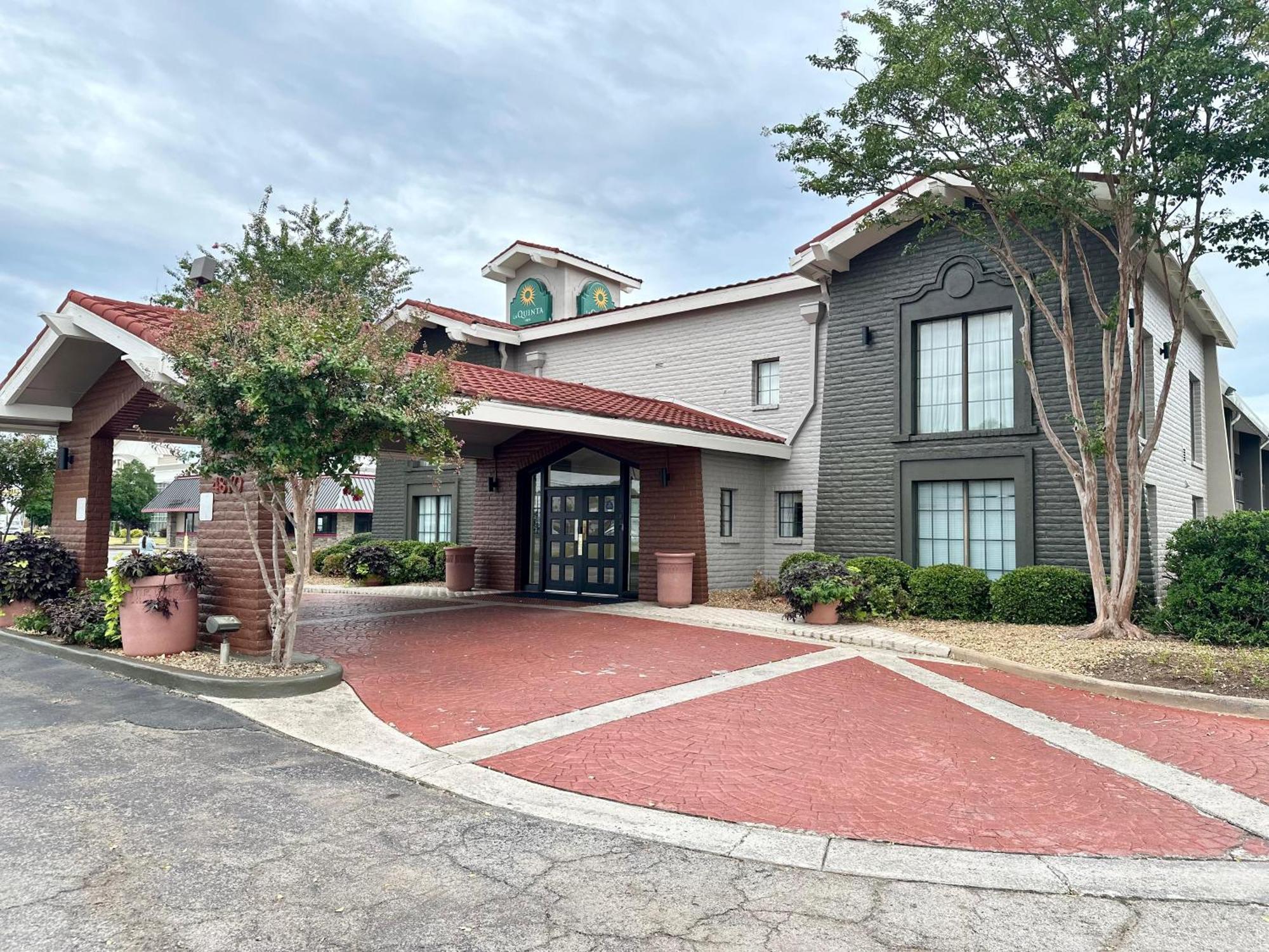 La Quinta Inn By Wyndham Huntsville Research Park Buitenkant foto