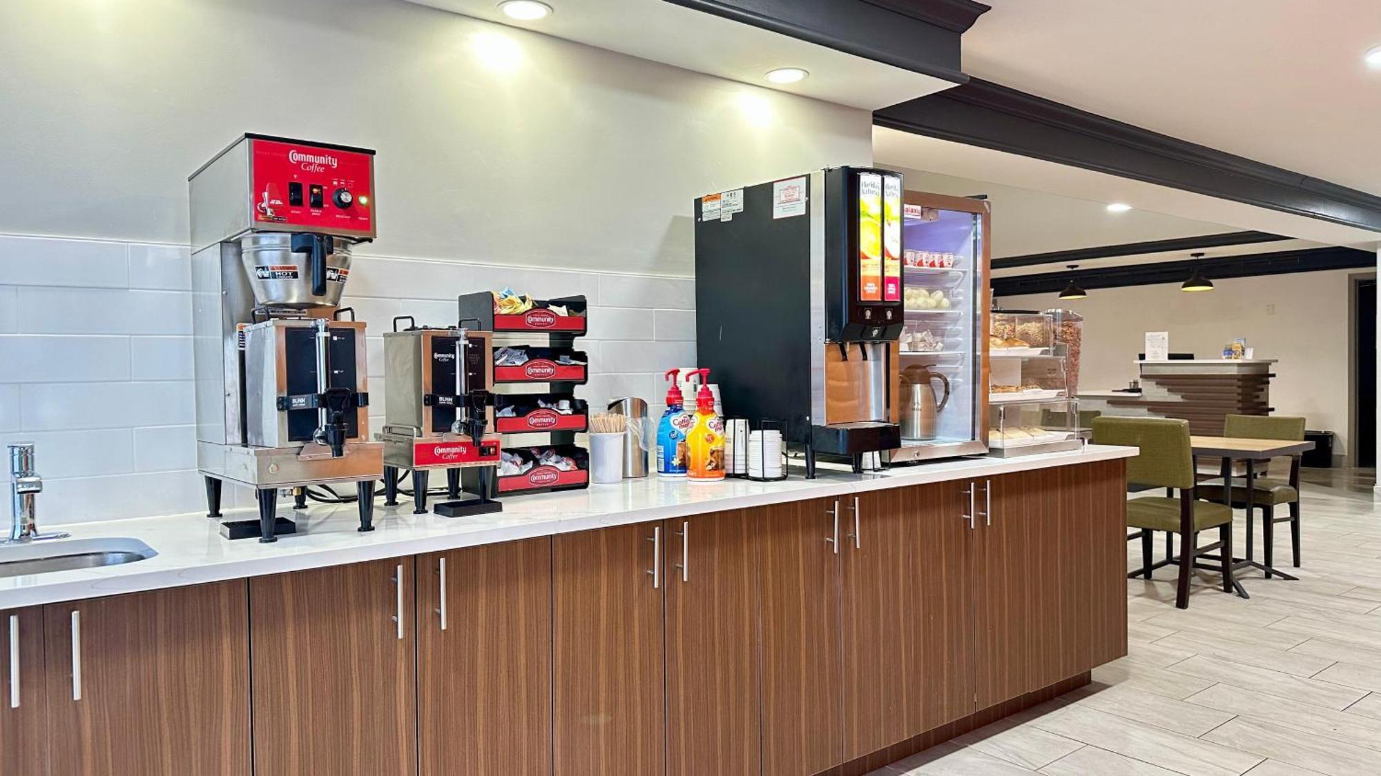La Quinta Inn By Wyndham Huntsville Research Park Buitenkant foto