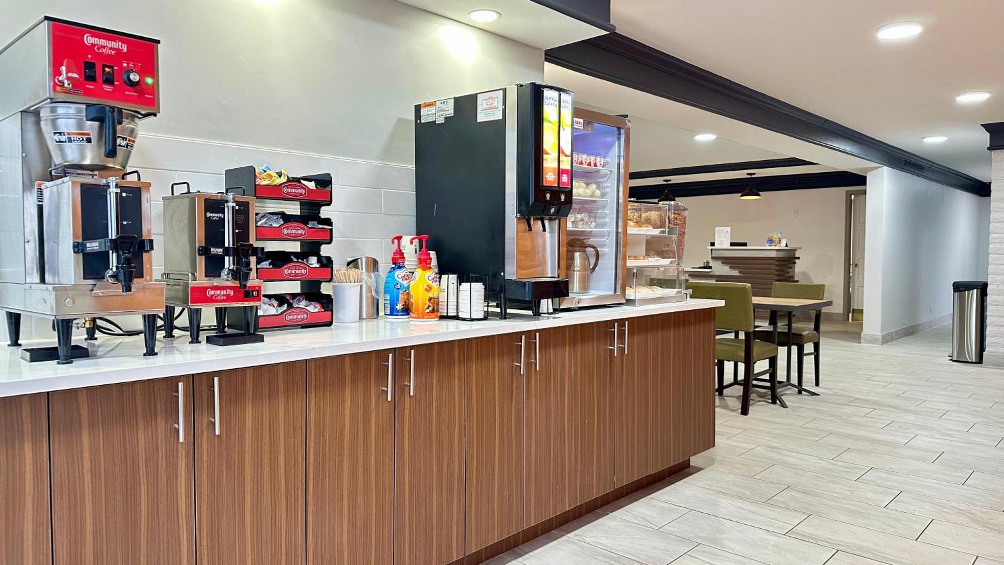La Quinta Inn By Wyndham Huntsville Research Park Buitenkant foto